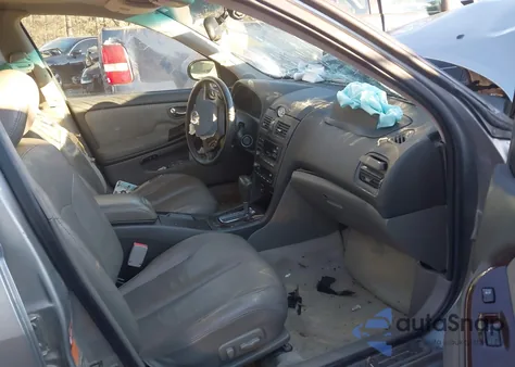 2001 Infiniti I30 Luxury из США, поврежденный, VIN JNKCA31A31T007364